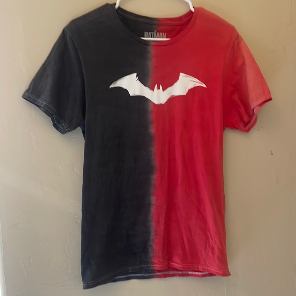 Batman graphic Tee!  small